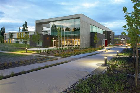 Bates technical tacoma - Bates Technical College is a public institution in Tacoma, Washington. Its campus is located in a city with a total enrollment of 3,369 . The school utilizes a quarter -based academic year.